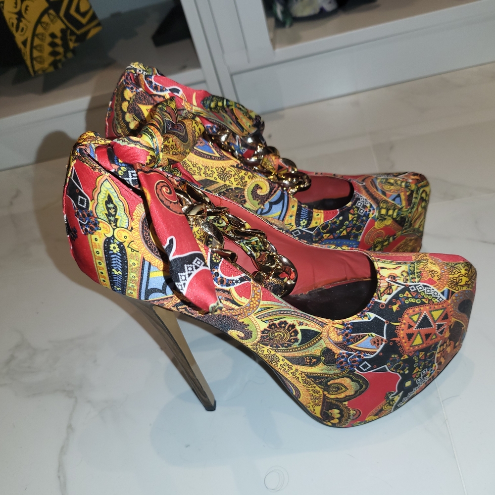 Vibrant Red Patterned Women's Heels